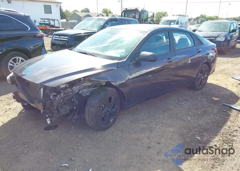 2021 Hyundai Elantra Sel z USA, uszkodzony, nr VIN 5NPLM4AG7MH039567